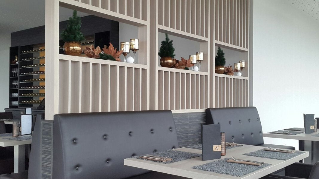 Banquette Lounge Restaurant et Horeca -Oxford Buttons