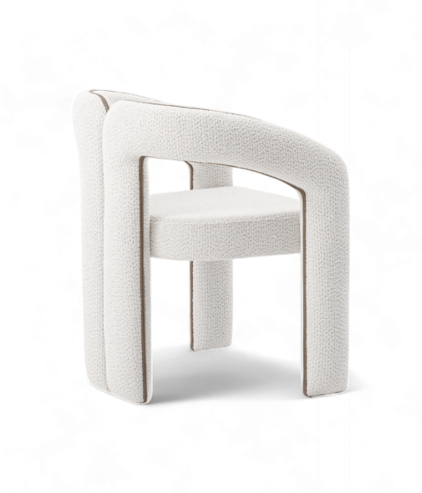 Chaise design Pera en tissu bouclé blanc, au style moderne sculptural avec accoudoirs arrondis vue arrière