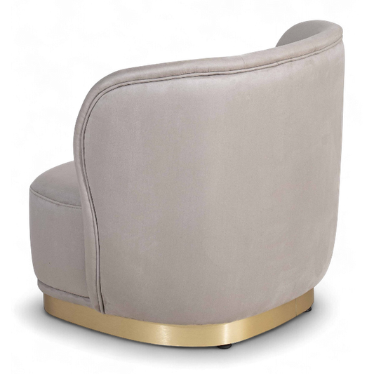 Fauteuil Vonka sur mesure en velours beige avec base dorée et coussin d’assise confortable vue du dossier