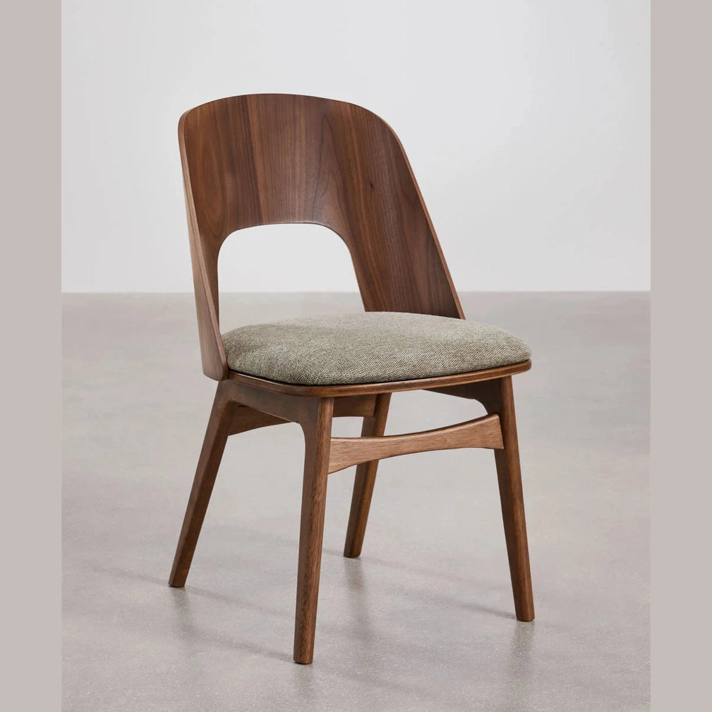 chaise Juna en bois rembourrée pour restaurant professionnel