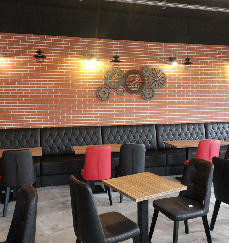 Banquette Las vegas en situation dans un restaurant avec décor moderne