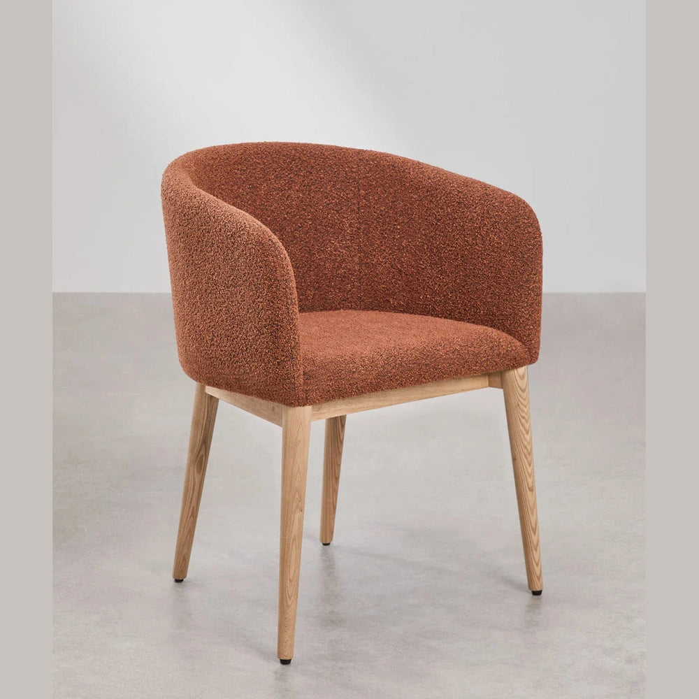 Détail du revêtement en tissu 100% polyester de la chaise Bunia de couleur vive