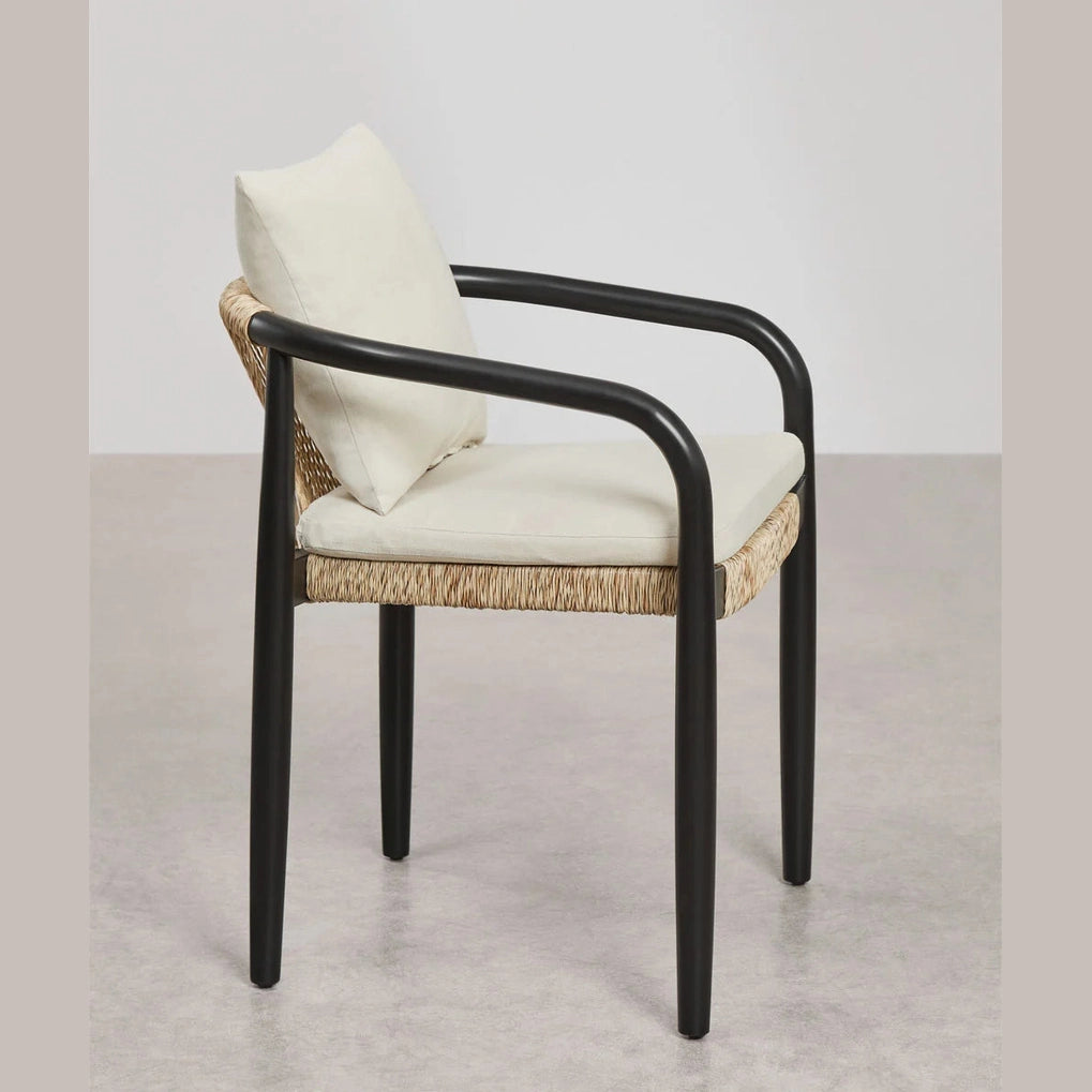 Salon de jardin moderne avec chaises en bois acacia Bahrein