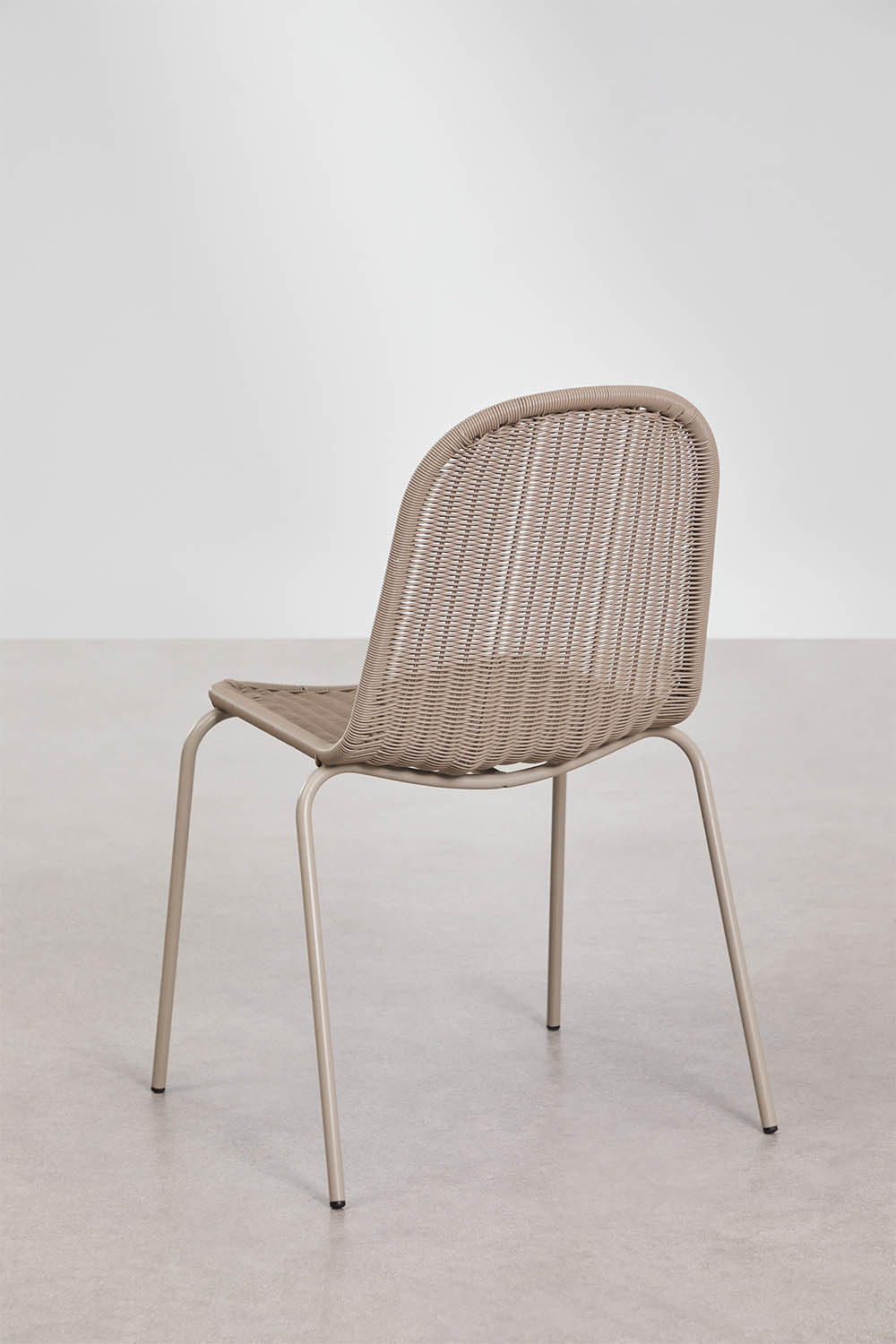 chaise de restaurant pour extérieur en osier 