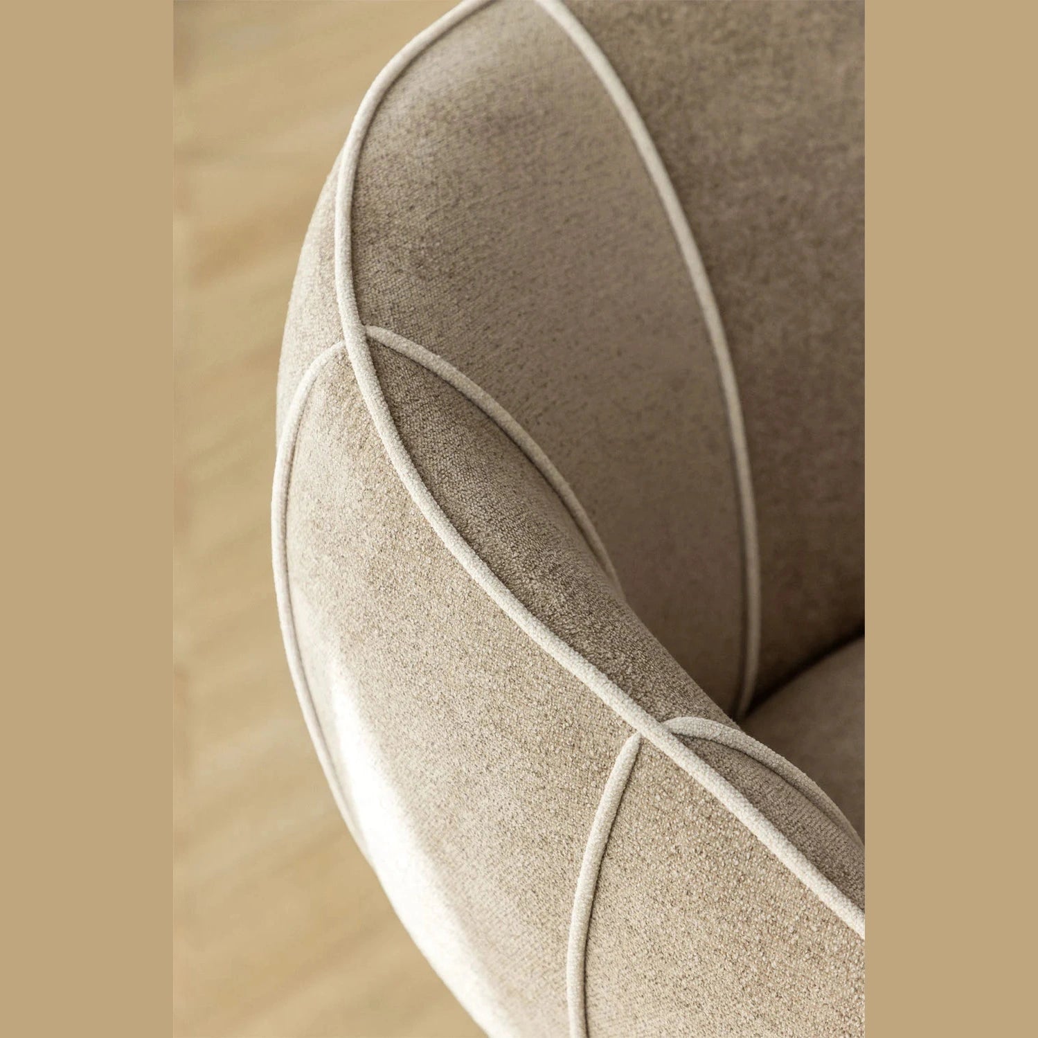 chaise tallin pivotante vu du tissus chiné 
