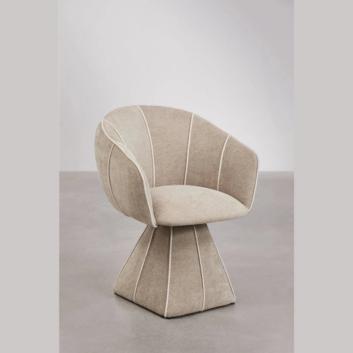 chaise pivotante tallin vue d'ensemble
