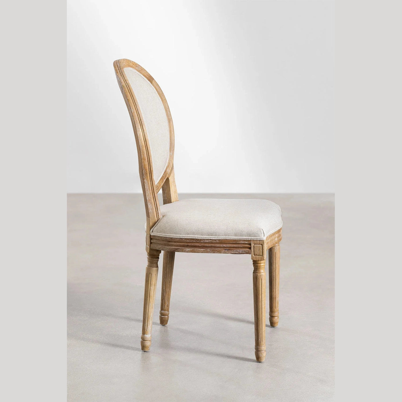 chaise médaillon pour restaurant