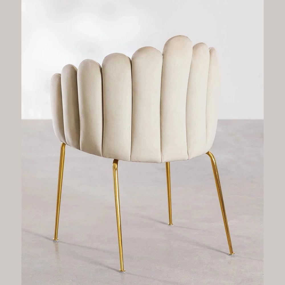 chaise markina pour restaurant en velours crème vue arrière 