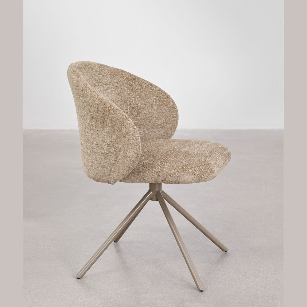 Base pivotante en métal noir de la chaise Gryon – stabilité et confort pour espaces de restauration