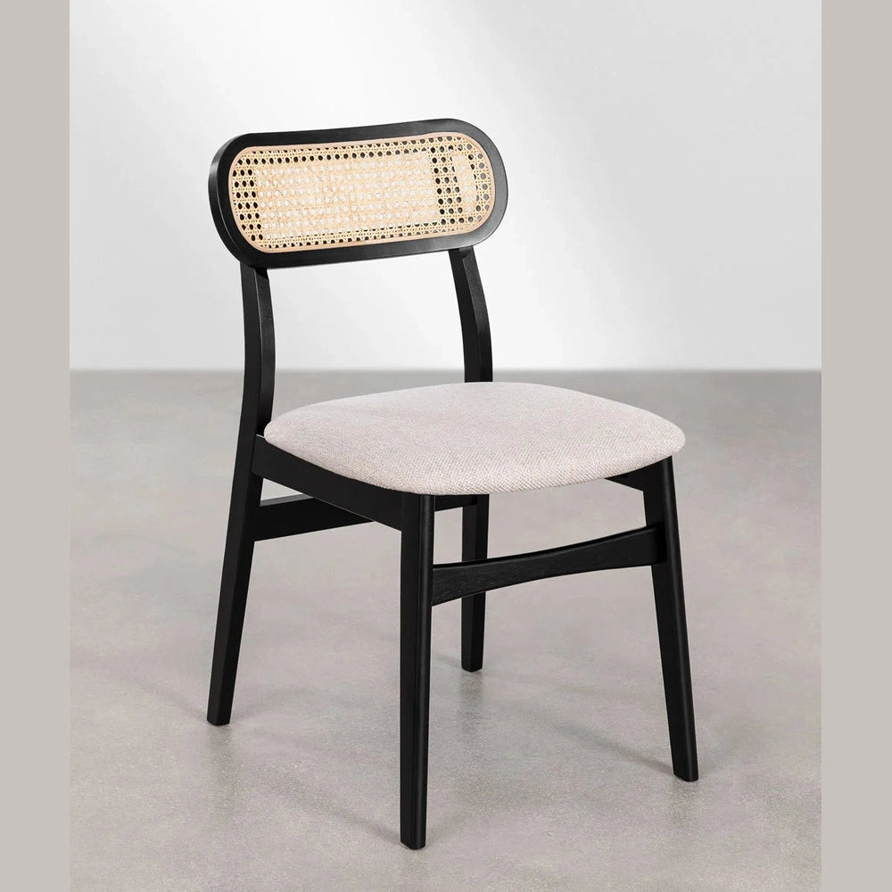 Chaise design Leivel en bois et rotin tressé, meuble tendance style rétro.