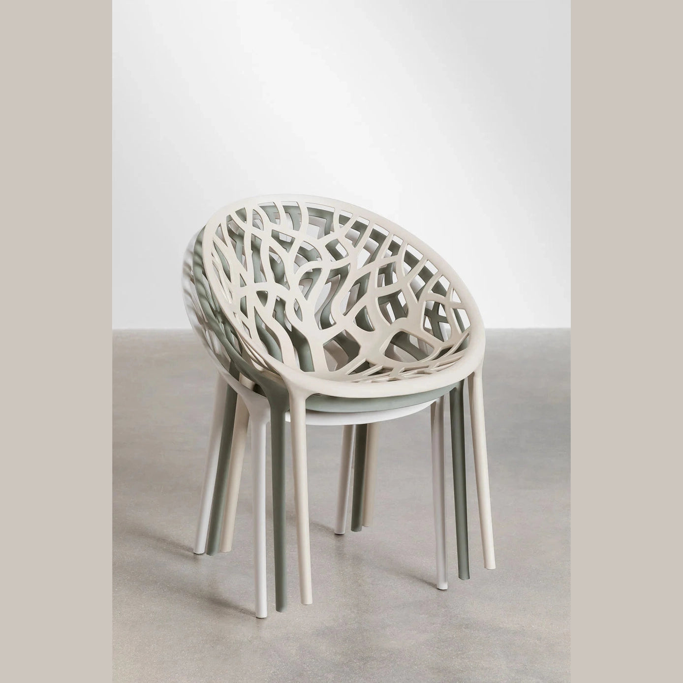 vue empilé des chaise ores 