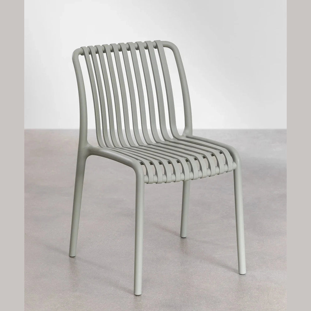 Créez une terrasse accueillante avec le design scandinave Wendell