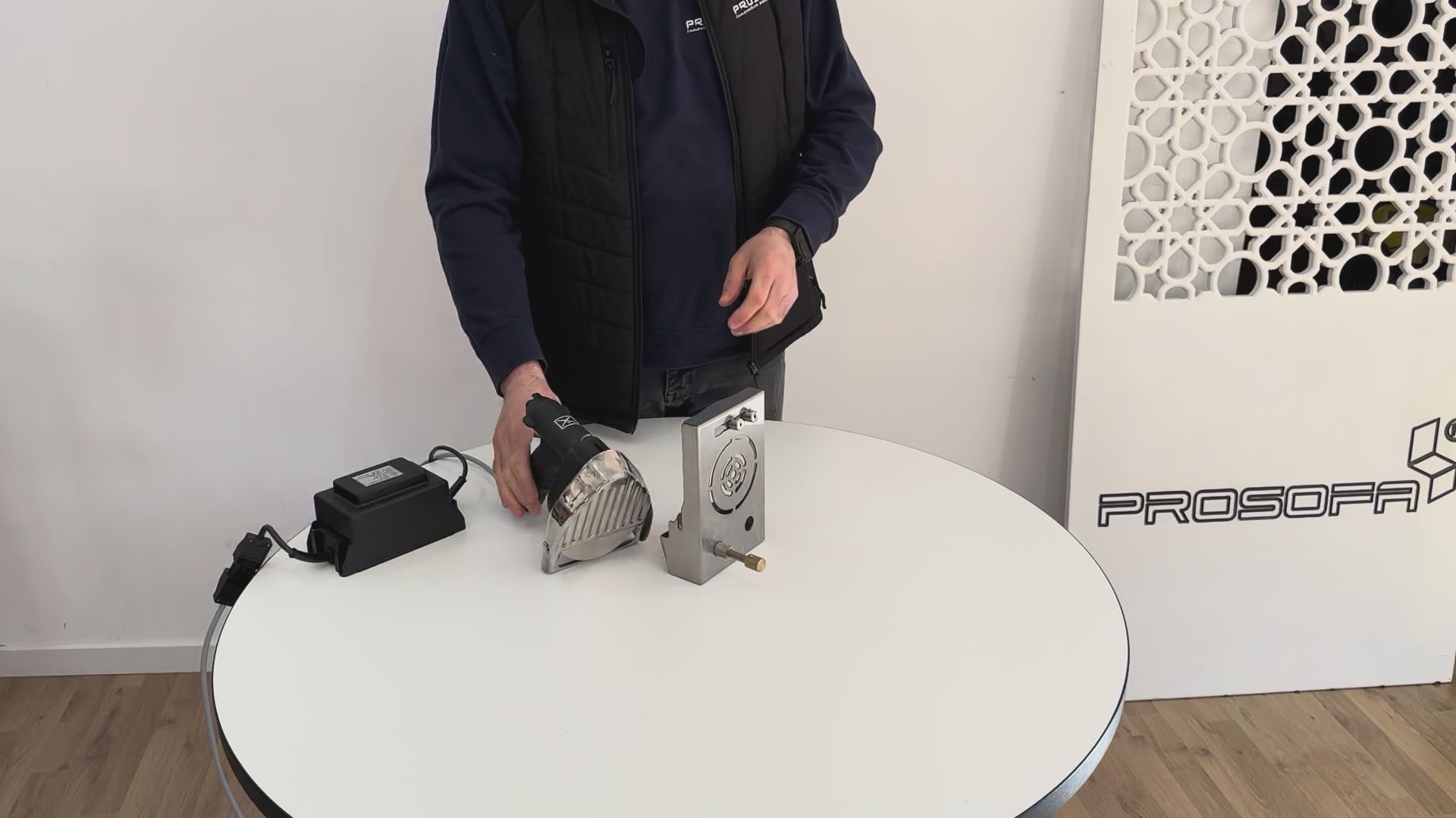 Vidéo démonstratif  l’aiguiseur a couteau électrique tandir et jet 120 plus  